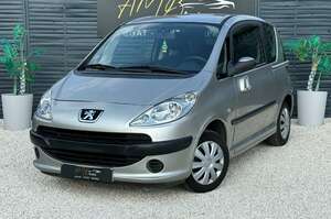 Peugeot 1007