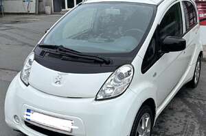 Peugeot iOn