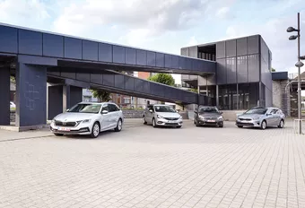 Skoda Octavia Combi vs Opel Astra Sports Tourer, Peugeot 308 SW en Kia Ceed Sports Wagon: uitpakken en wegwezen