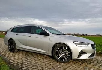 Opel Insignia Sports Tourer 1.5 Turbo D : l’art du camouflage !