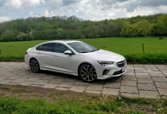 Que pensez-vous de l'Opel Insignia Grand Sport GSi?