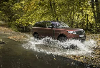 Range Rover P510e: La voie du silence