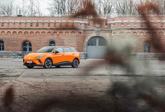 MG 4 64 kWh: Changer la donne