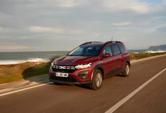 Dacia Jogger Hybrid (2023) - hybride voor het volk