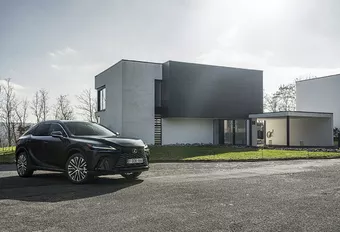 Lexus RX 450h+: Sur prise sans surprise