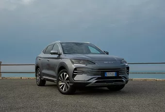 Review BYD Seal U DM-I (2024) - de stekkerversie getest