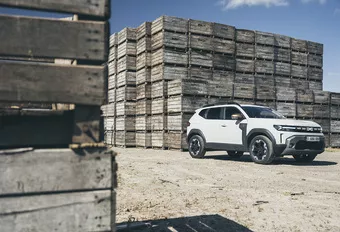  Dacia Duster Hybrid: Le temps de l’hybridation