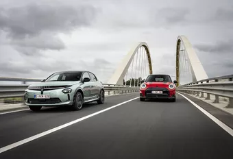 Lancia Ypsilon Electric vs. Mini Cooper e: Guerre D'influenceuses