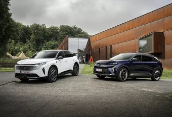 Peugeot e-3008 vs. Renault Scenic E-Tech: Combat de coqs