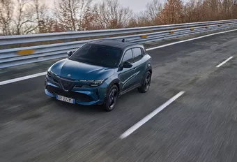 Alfa Romeo Junior Ibrida (2025) - la vraie star de la gamme ?