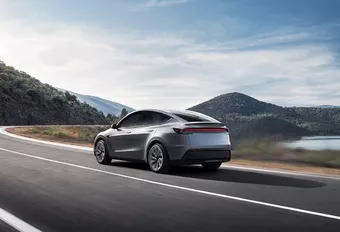 Review Tesla Model Y (Juniper 2025) - een vleugje Cybertruck