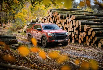 Isuzu D-Max facelift  (2025) - Indémodable rusticité