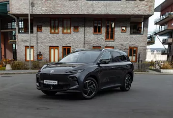 MG S5 EV (2025) - la MG 4 en mieux ?