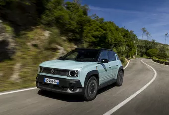 Renault 4 E-Tech Electric (2025) - retour vers le futur