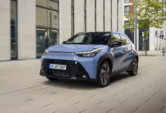 Toyota Aygo X Hybrid (facelift 2026) - meilleure en hybride ?