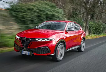 Review Alfa Romeo Tonale (facelift 2026) - charmeoffensief 