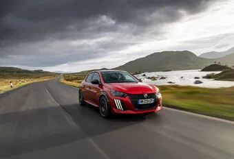 Review Peugeot E-208 GTi (2026) – grote schoenen
