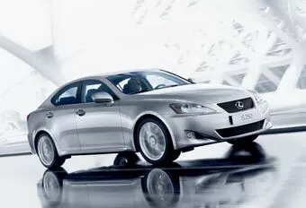 Lexus IS 220d & IS 250