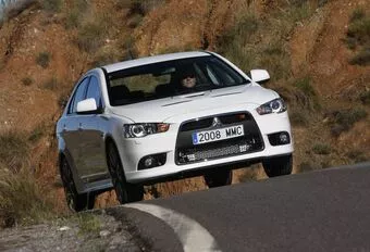 Mitsubishi Lancer Ralliart 