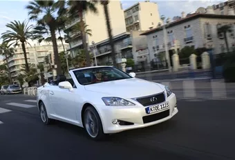 Lexus IS 250C 