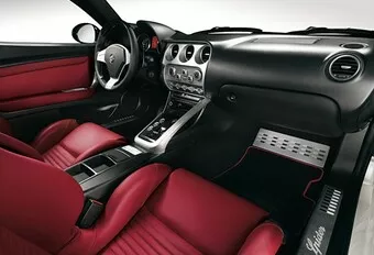 Alfa Romeo 8C Spider 