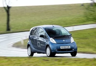 Peugeot iOn 