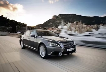 Lexus LS 600h