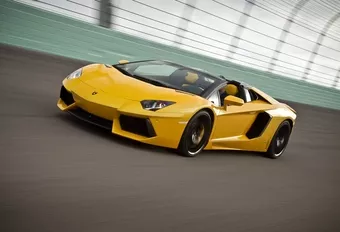 Lamborghini Aventador LP 700-4 Roadster