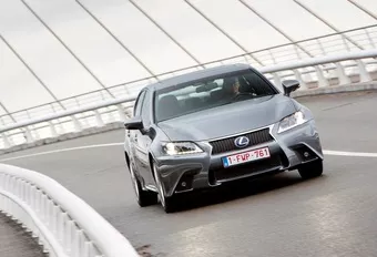 Lexus GS 300h F-Sport