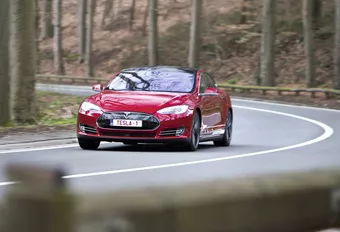 Tesla Model S P85