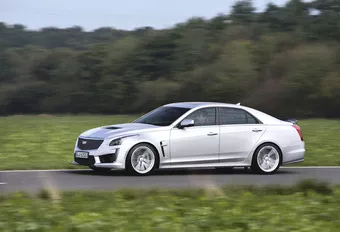 Cadillac CTS-V : Rolling Thunder