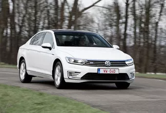 Volkswagen Passat GTE : Familiale écolo