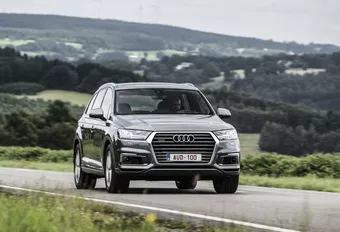 Audi Q7 e-Tron : Conduite politique