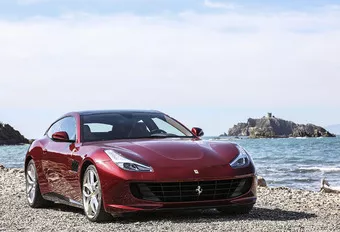 Ferrari GTC4 Lusso T : GT sauce Turbo