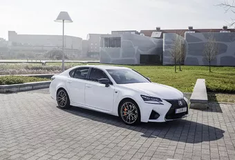 Lexus GS F : De antihybride
