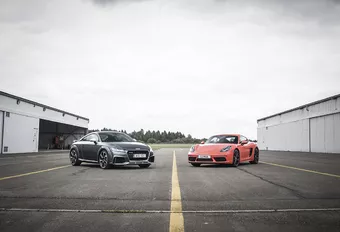 Audi TT RS vs Porsche 718 Cayman S