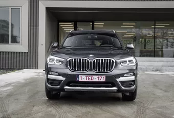 BMW X3 20d 190 : In de sporen van de X5