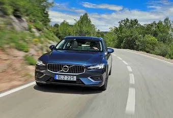 Volvo V60 : Sûre d'elle