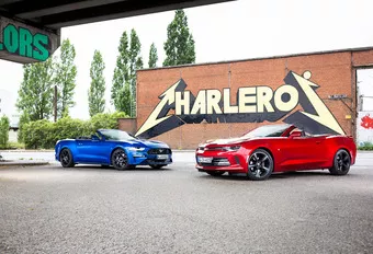 Ford Mustang vs Chevrolet Camaro