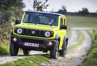 Suzuki Jimny : Offroader in zakformaat