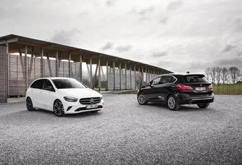 BMW 218i Active Tourer 136 A vs Mercedes B 180 A