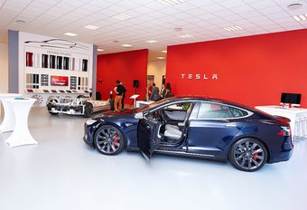 Derde Belgische Tesla-vestiging in Antwerpen #1