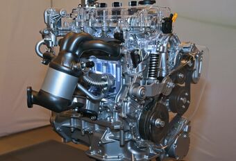 Hyundai bereidt een hybride voor: dit zijn de benzinemotor en de versnellingsbak. #1