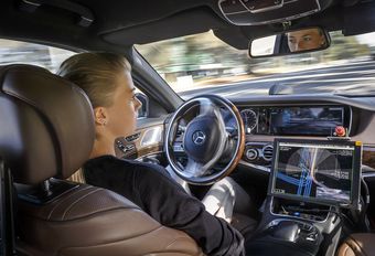 Interview | Voitures autonomes : que prépare Mercedes ? #1