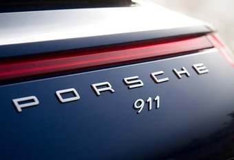 Porsche 911 : bientôt aussi hybride rechargeable #1