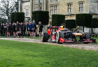 F1 Red Bull versus rugbyteam van Bath #1