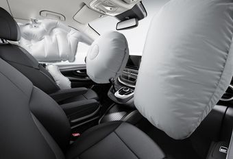 Airbags Takata : Mercedes rappelle 840.000 véhicules aux USA (mise à jour) #1
