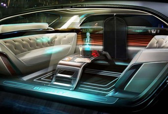 Bentley : bienvenue en 2036 ! #1