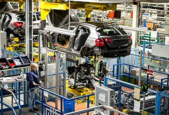 Daimler : une usine en Pologne plutôt qu'en Russie #1
