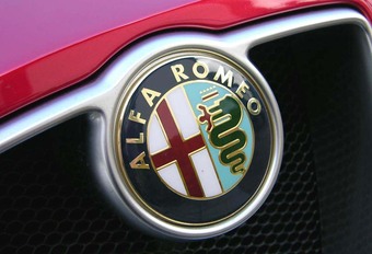 Alfa Romeo Stelvio: Porsche Macan-killer #1